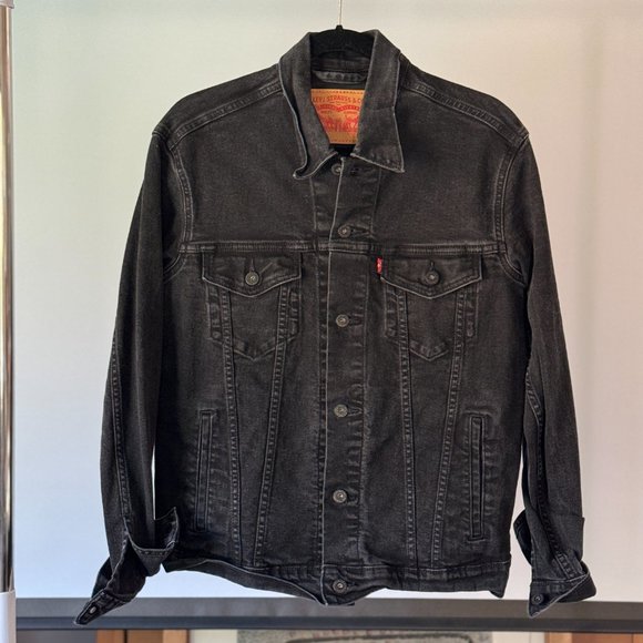 LEVI'S The Trucker Mens Denim Jacket - Picture 3 of 8